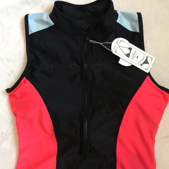 Color Block - Picture 3 of 5